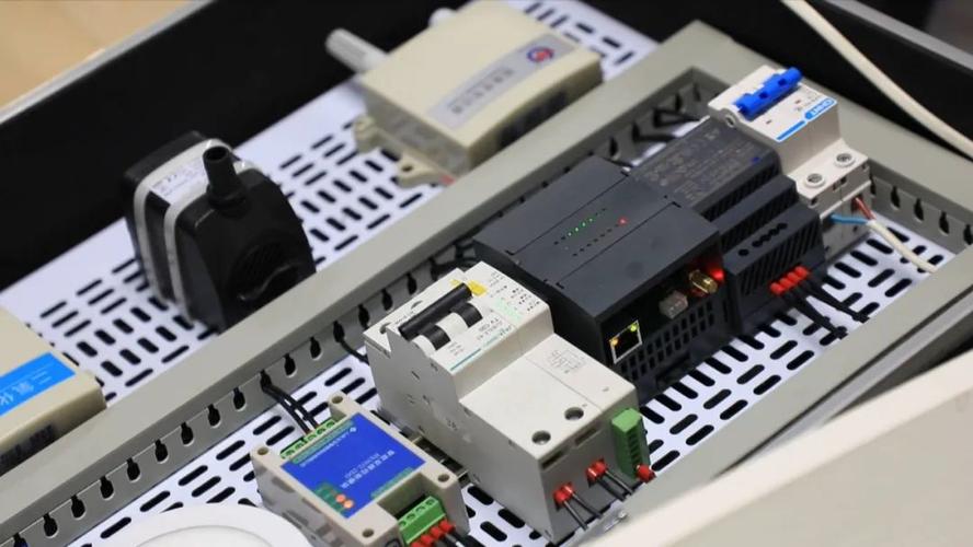 集成電路芯片關系著經濟安全,信息安全乃至國防安全,是國家戰略性產業